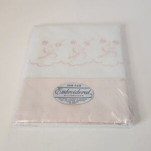 Vtg 1960s Penneys Fashion Manor Embroidered Pillowcases NOS NIP Peach Bow Cotton